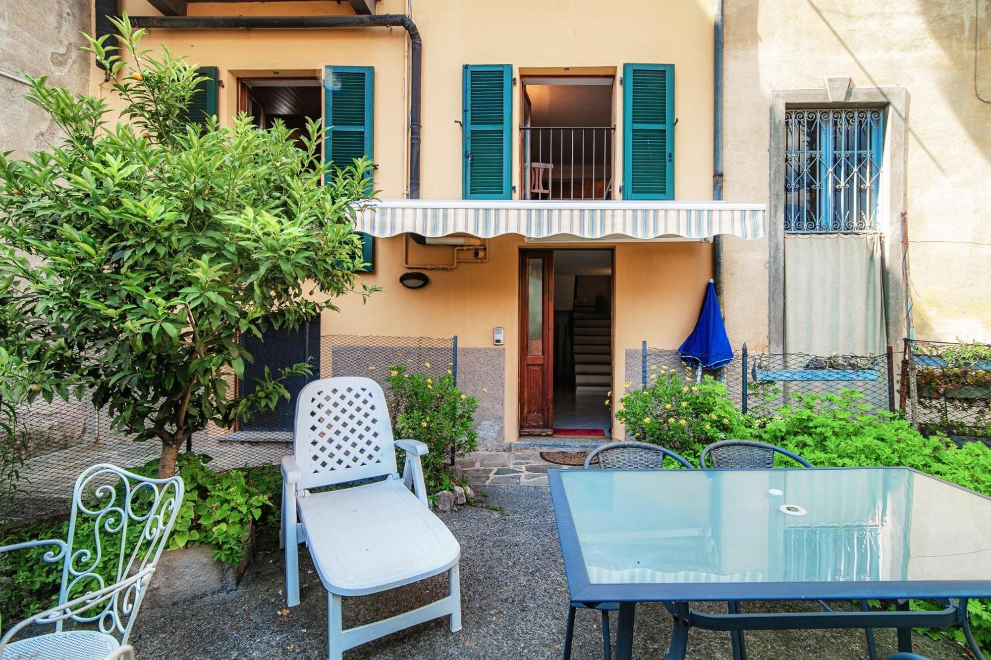 Delizioso Bilocale Vista Lago Colonno Exterior foto
