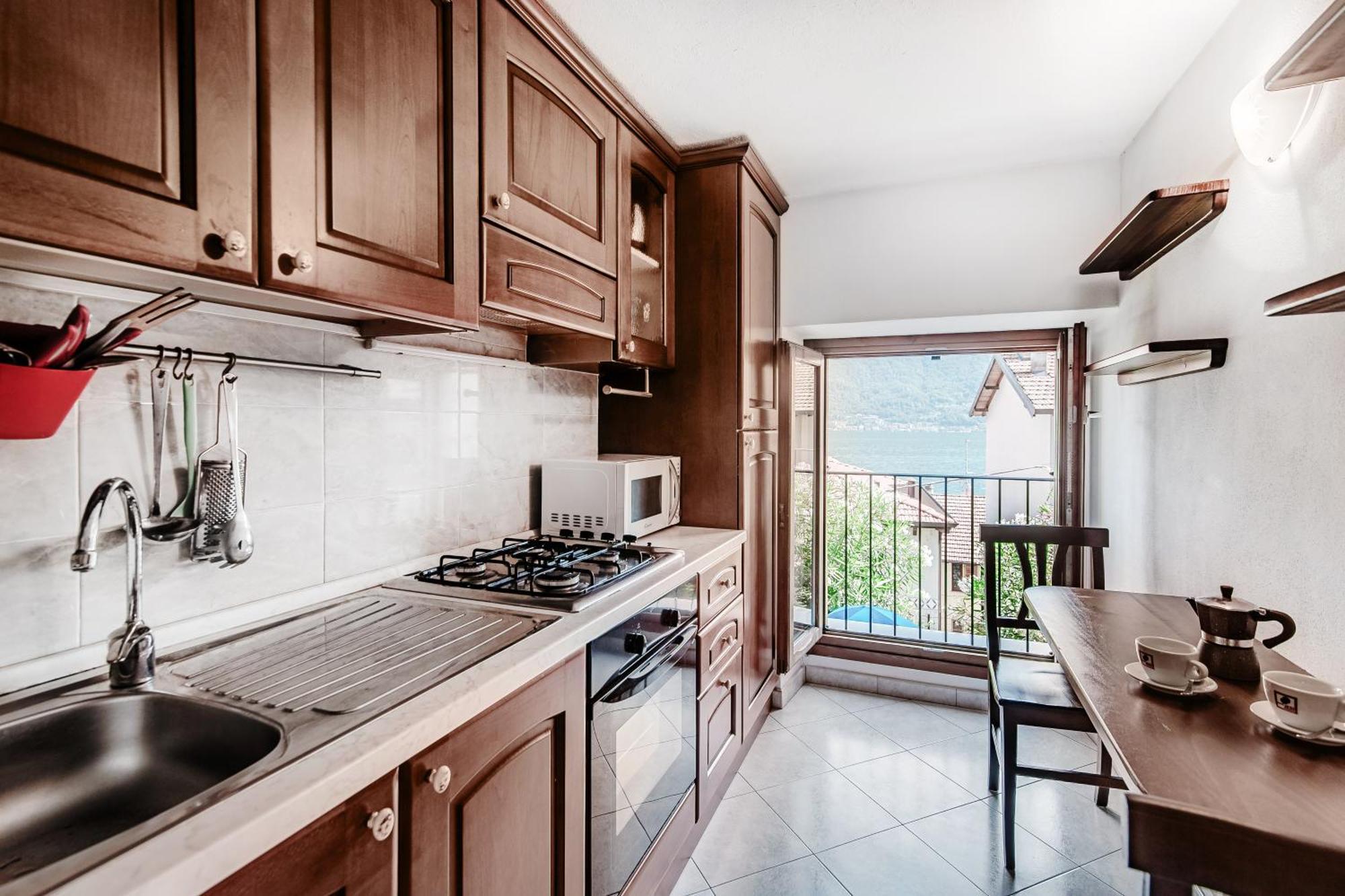 Delizioso Bilocale Vista Lago Colonno Exterior foto